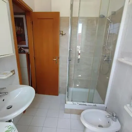 Villino Con Giardino A 10 Minuti A Piedi Dal Mare E Vicino A Roma * Torvaianica