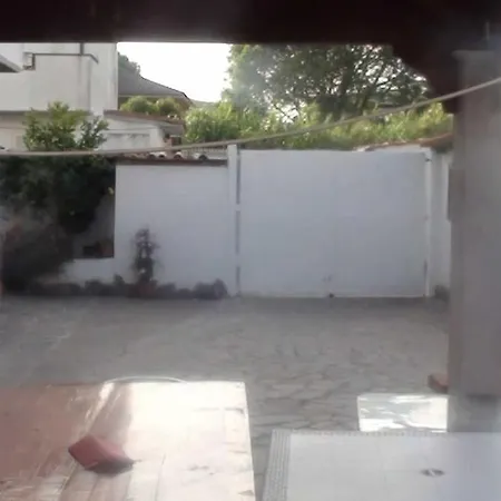 Villino Con Giardino A 10 Minuti A Piedi Dal Mare E Vicino A Roma Holiday home Torvaianica
